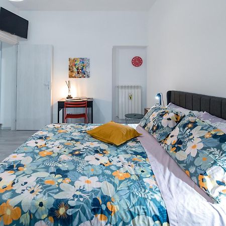 Casa Vacanza Francesca Leonforte ภายนอก รูปภาพ